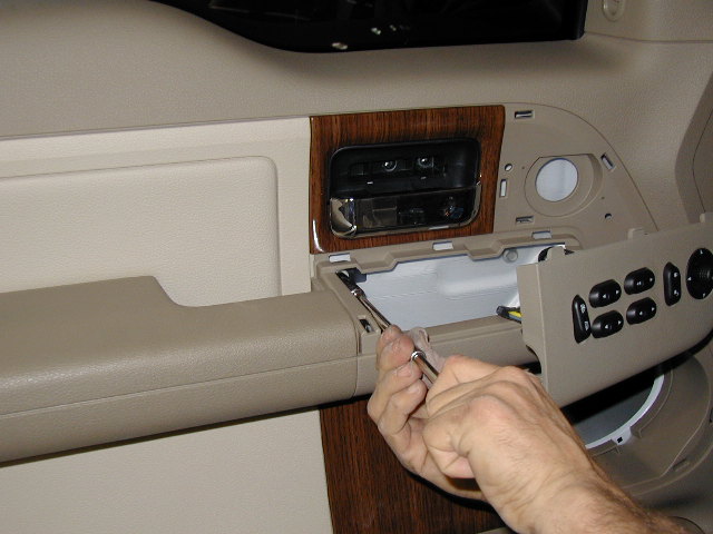 How to remove door panel on 2004 ford f150